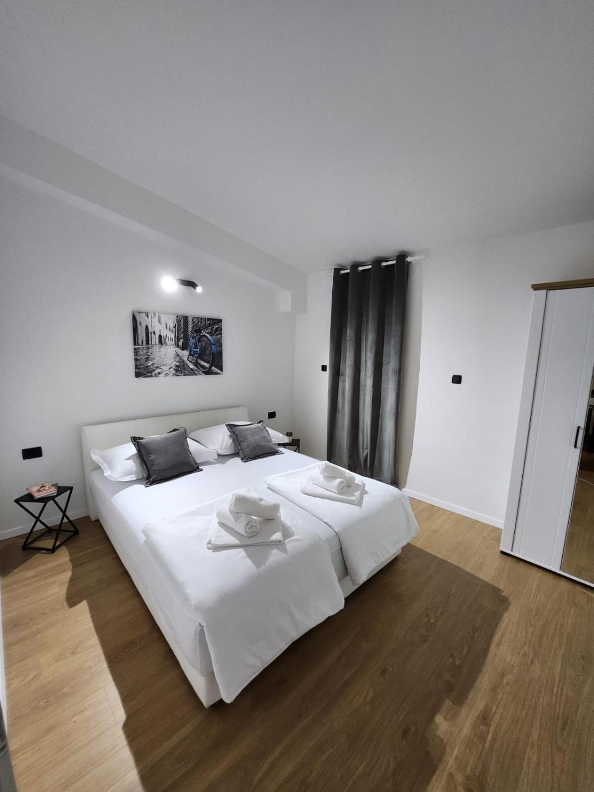 Apartman Libra Kaštela Екстериор снимка