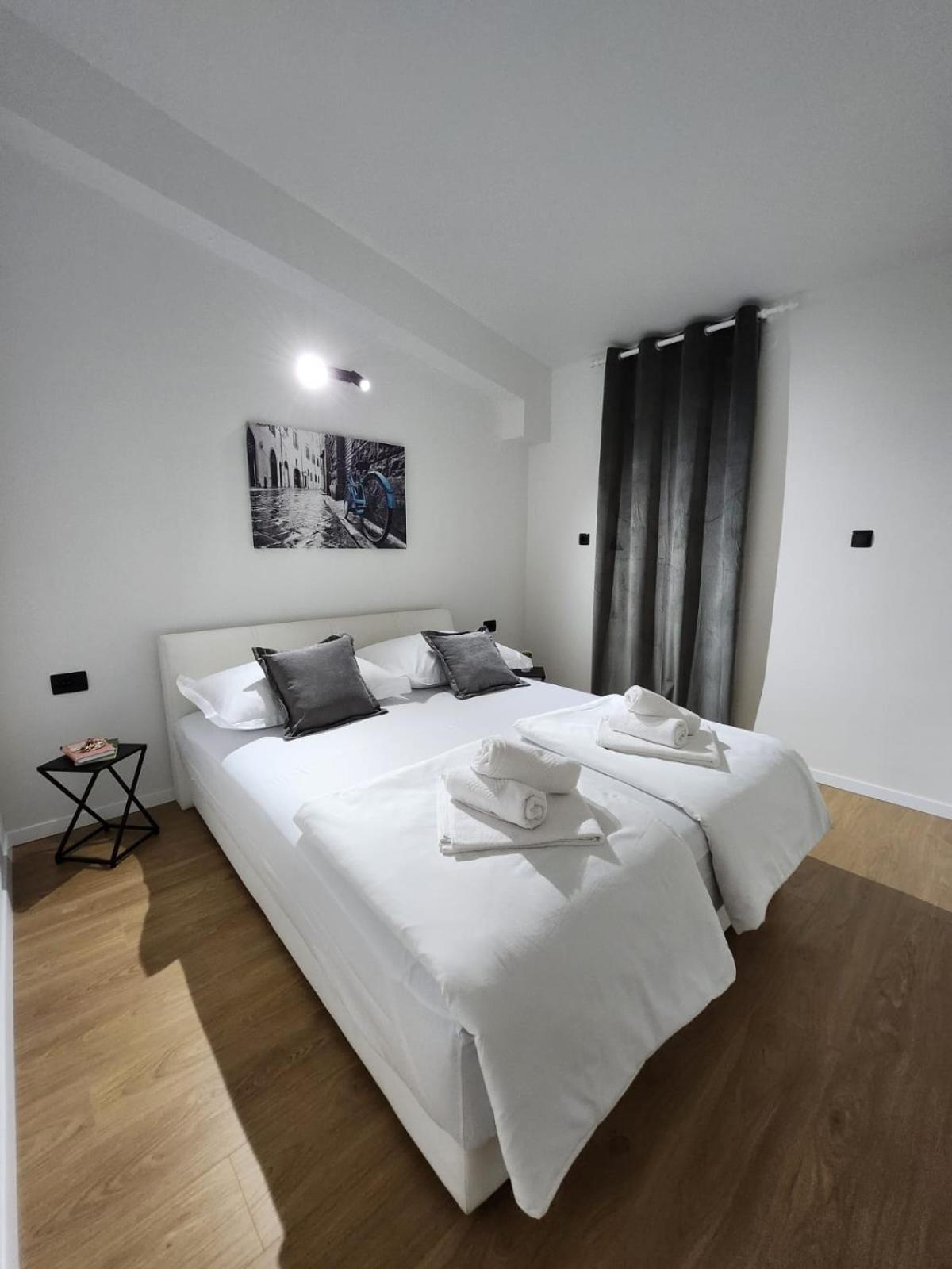 Apartman Libra Kaštela Екстериор снимка